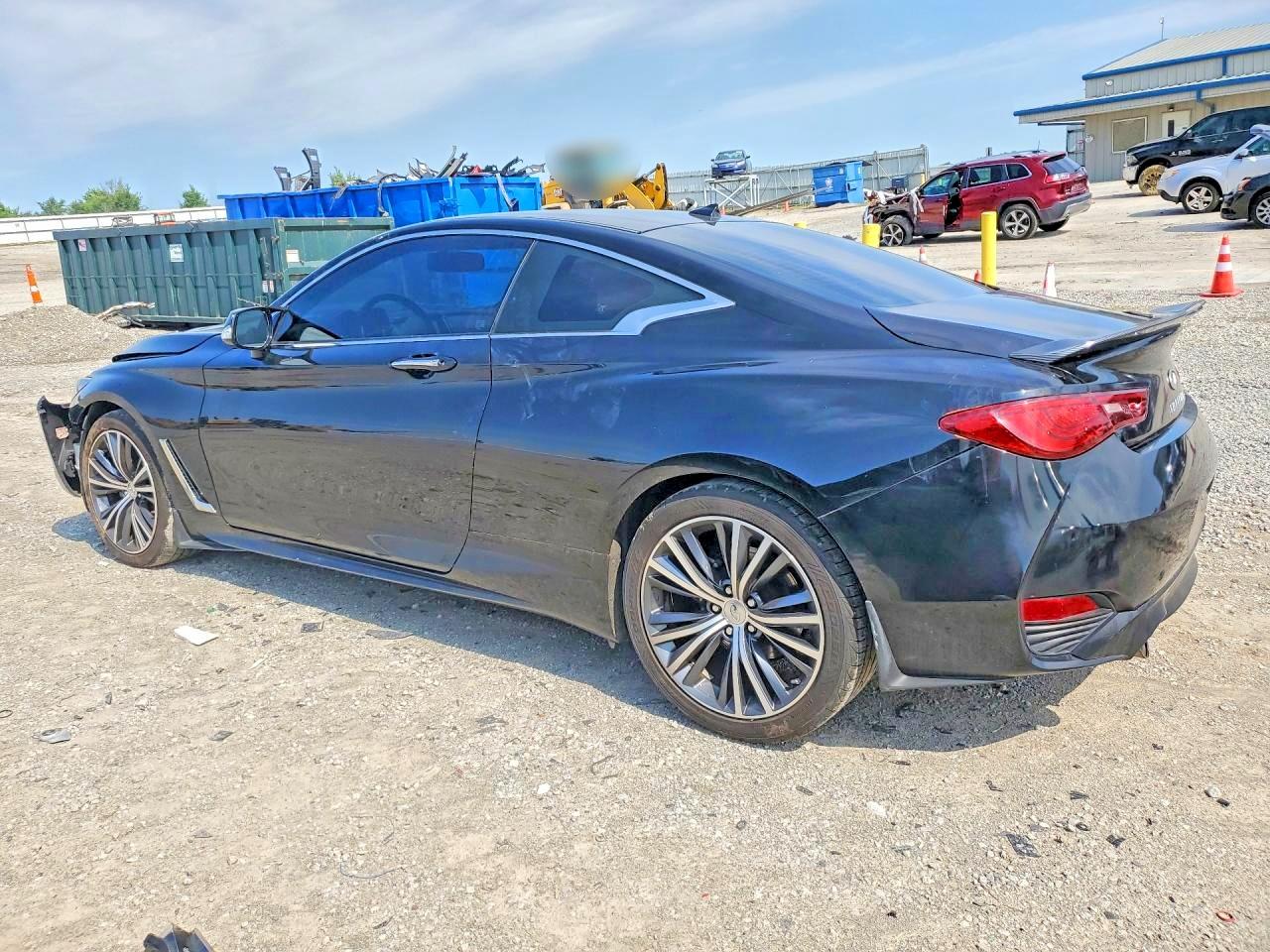 INFINITI Q60 3.0t Luxe