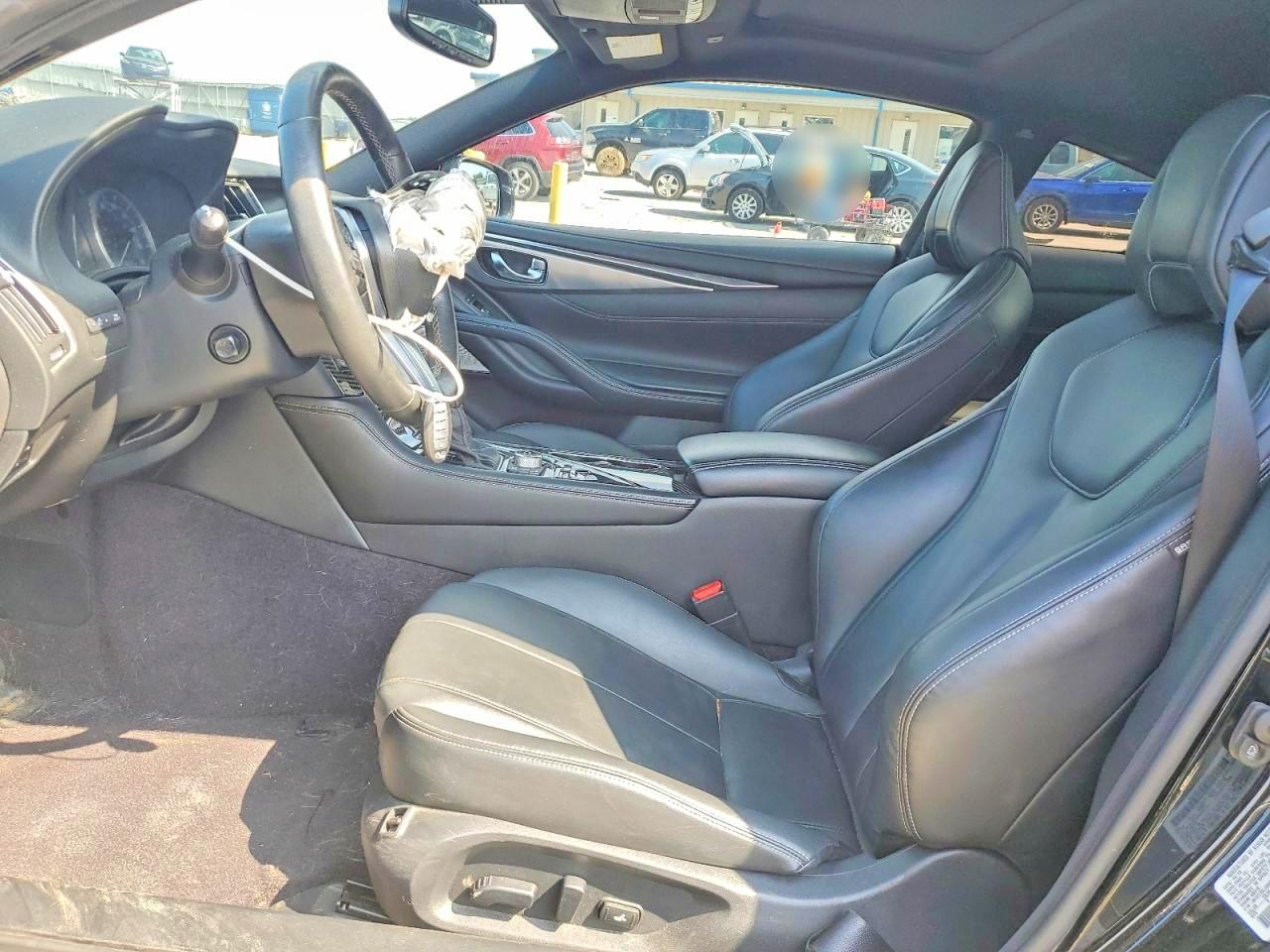 INFINITI Q60 3.0t Luxe