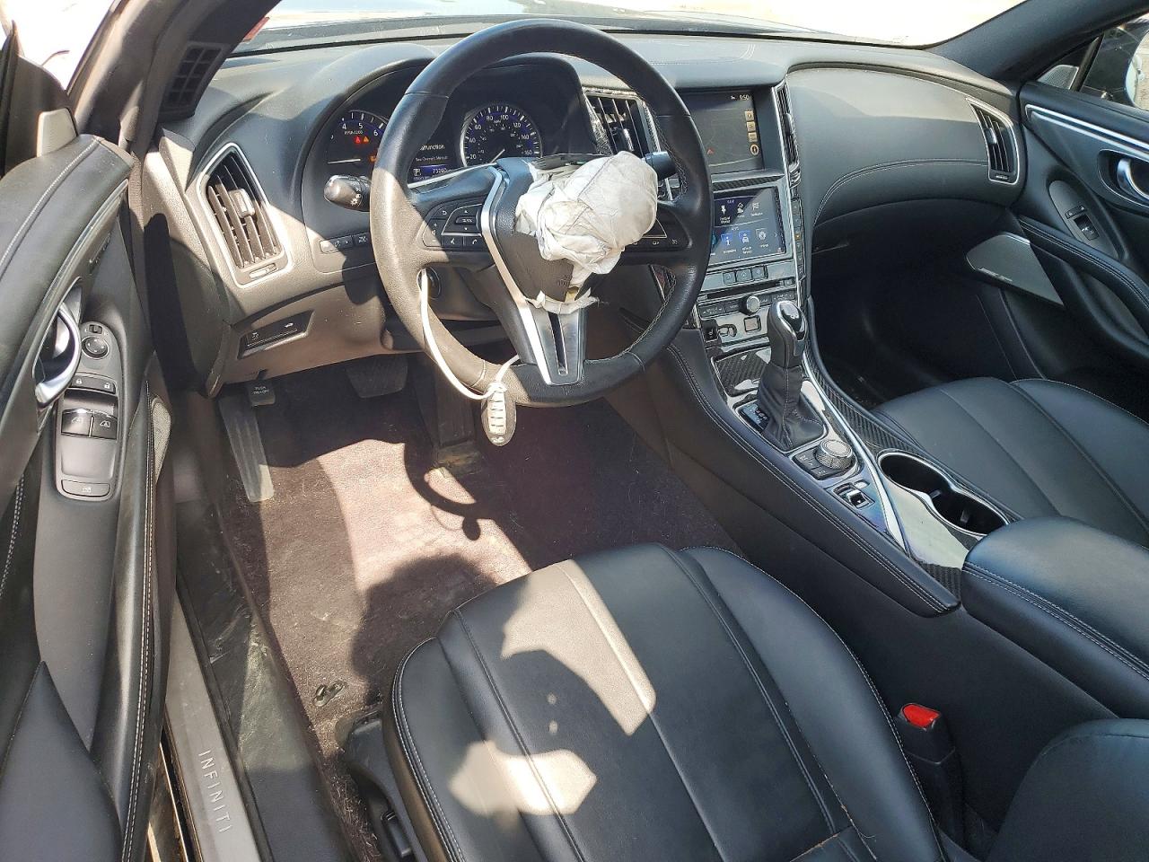 INFINITI Q60 3.0t Luxe