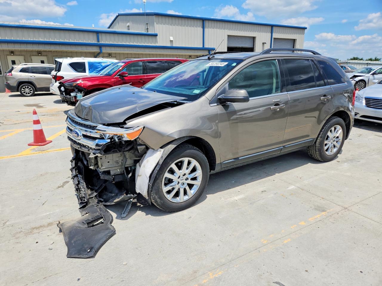 Salvage Ford Edge Image