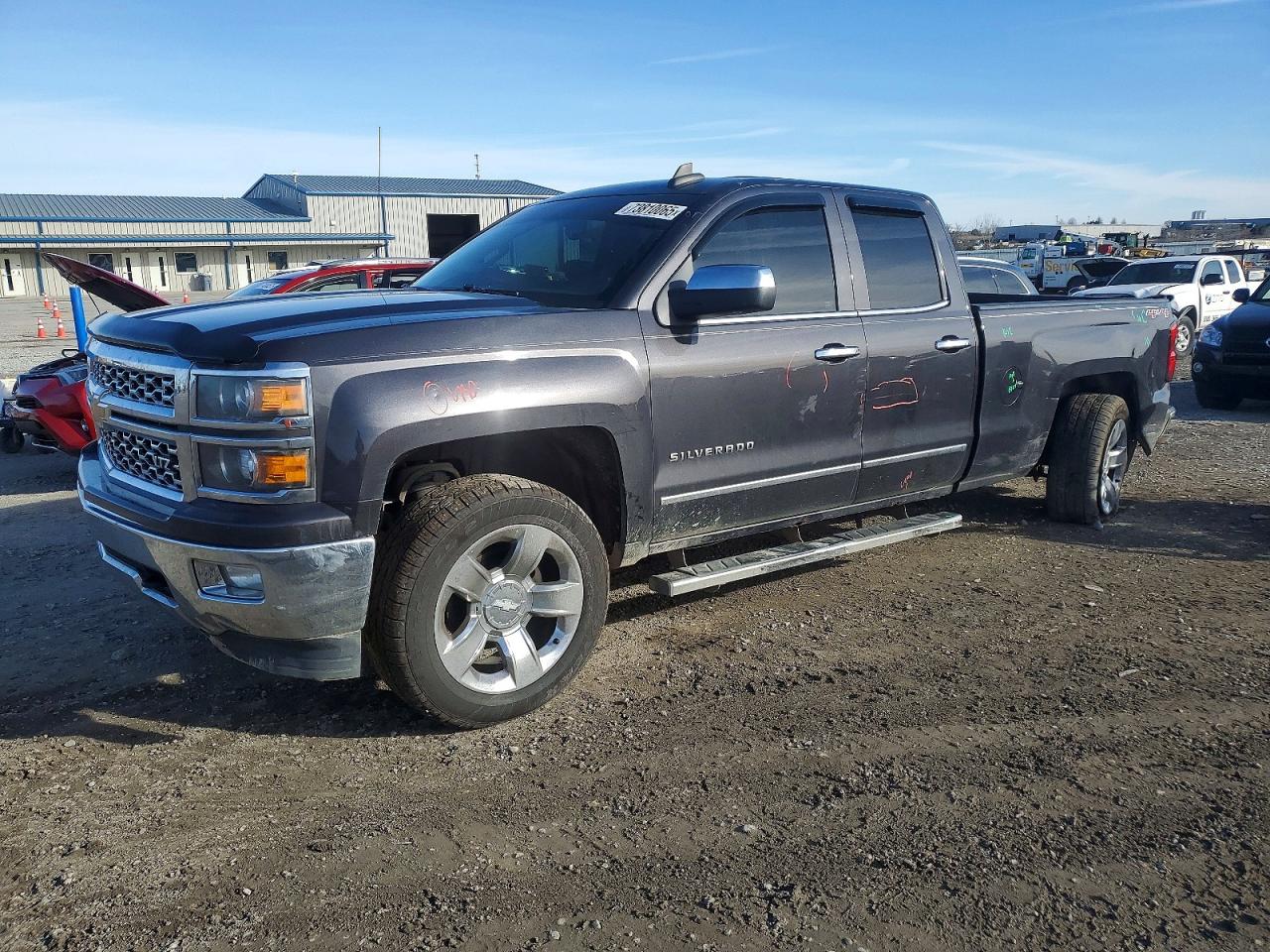 Salvage Chevrolet Silverado Image