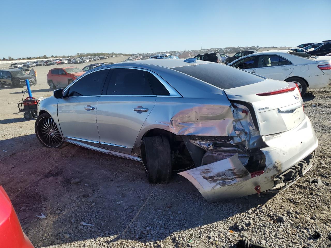 Cadillac XTS Luxury Collection