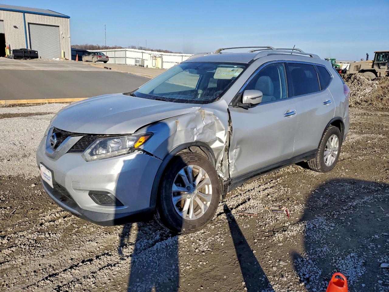 Salvage Nissan Rogue Image