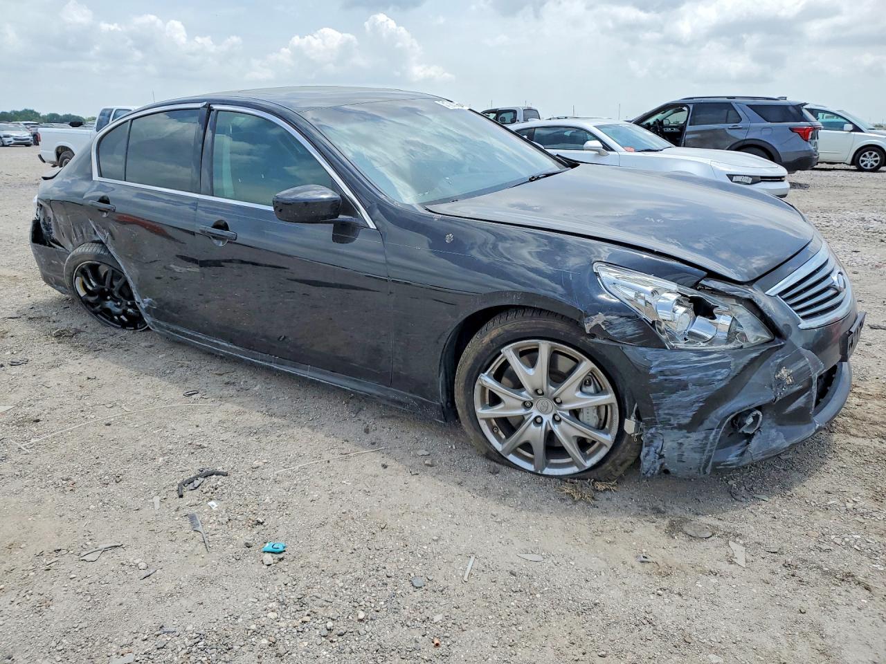 INFINITI G37 Journey