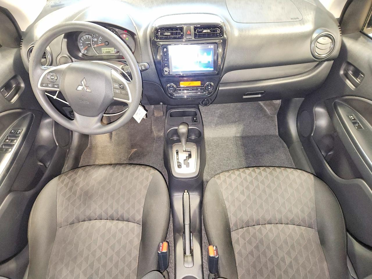 Mitsubishi Mirage Es
