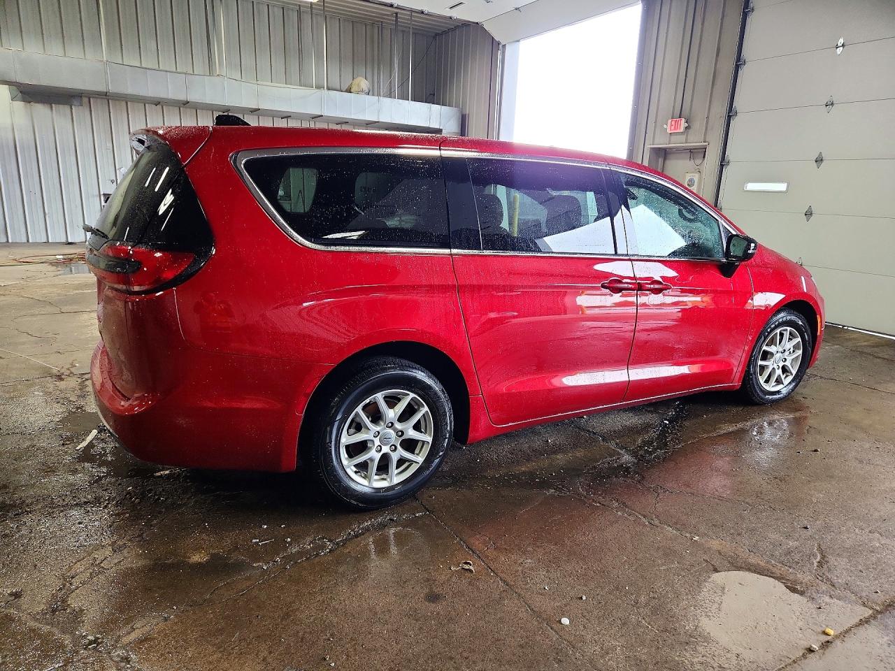 Chrysler Pacifica Select