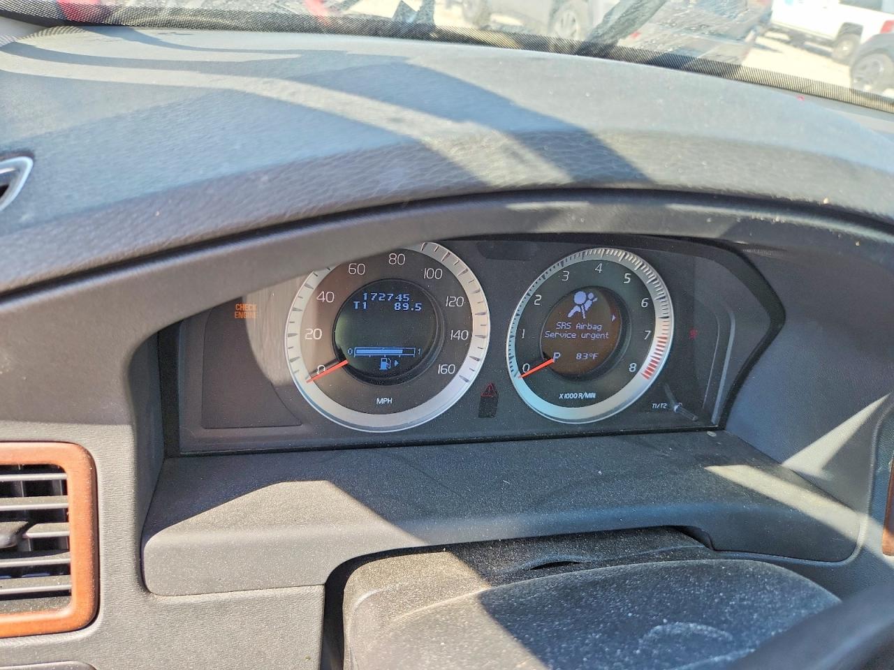 Volvo XC70 3.2