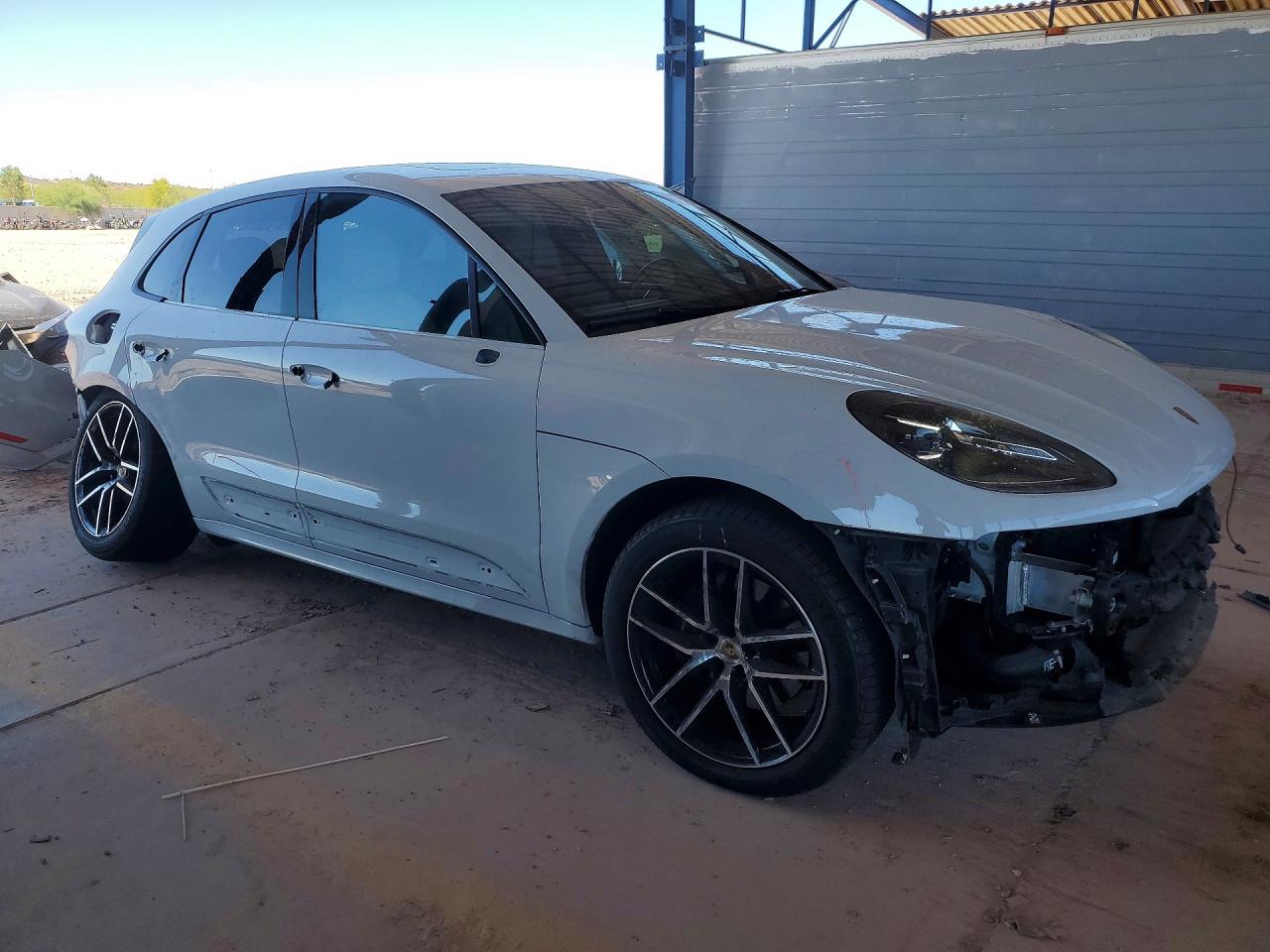 Porsche Macan Base Base