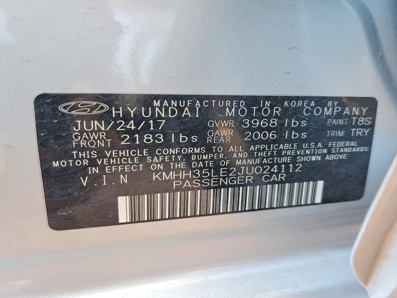 Hyundai ELANTRA Base