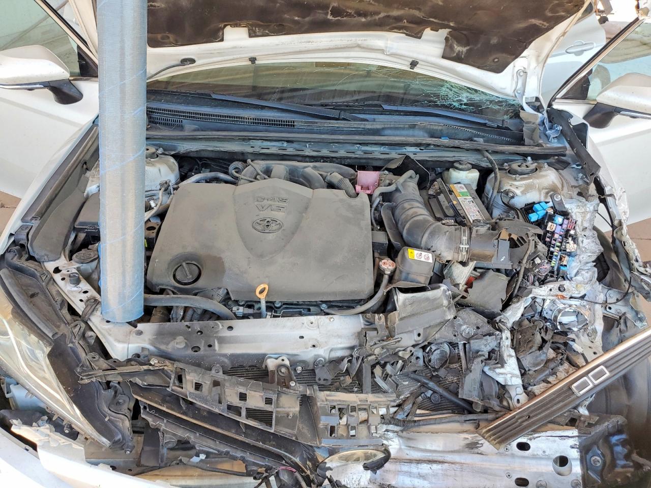 Toyota Camry Xle V6
