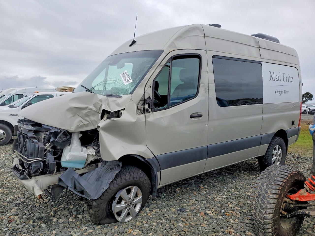 Salvage Mercedes-Benz Sprinter Image