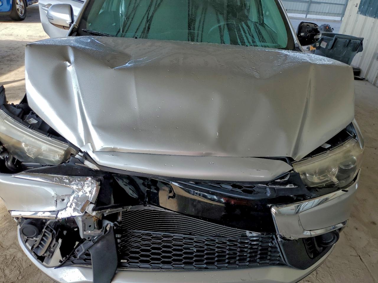 Mitsubishi Outlander Es