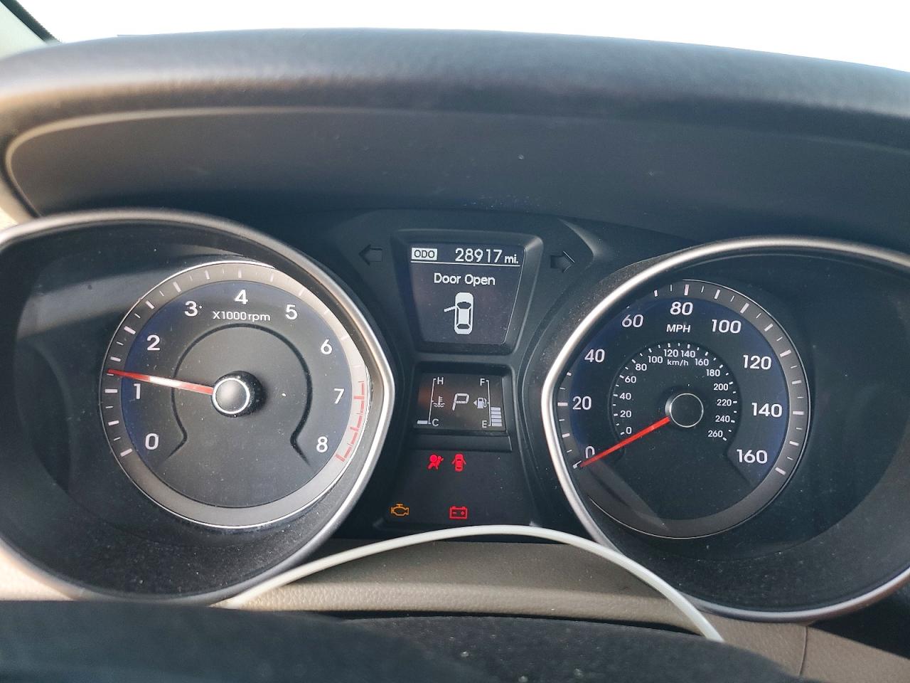 Hyundai ELANTRA Base