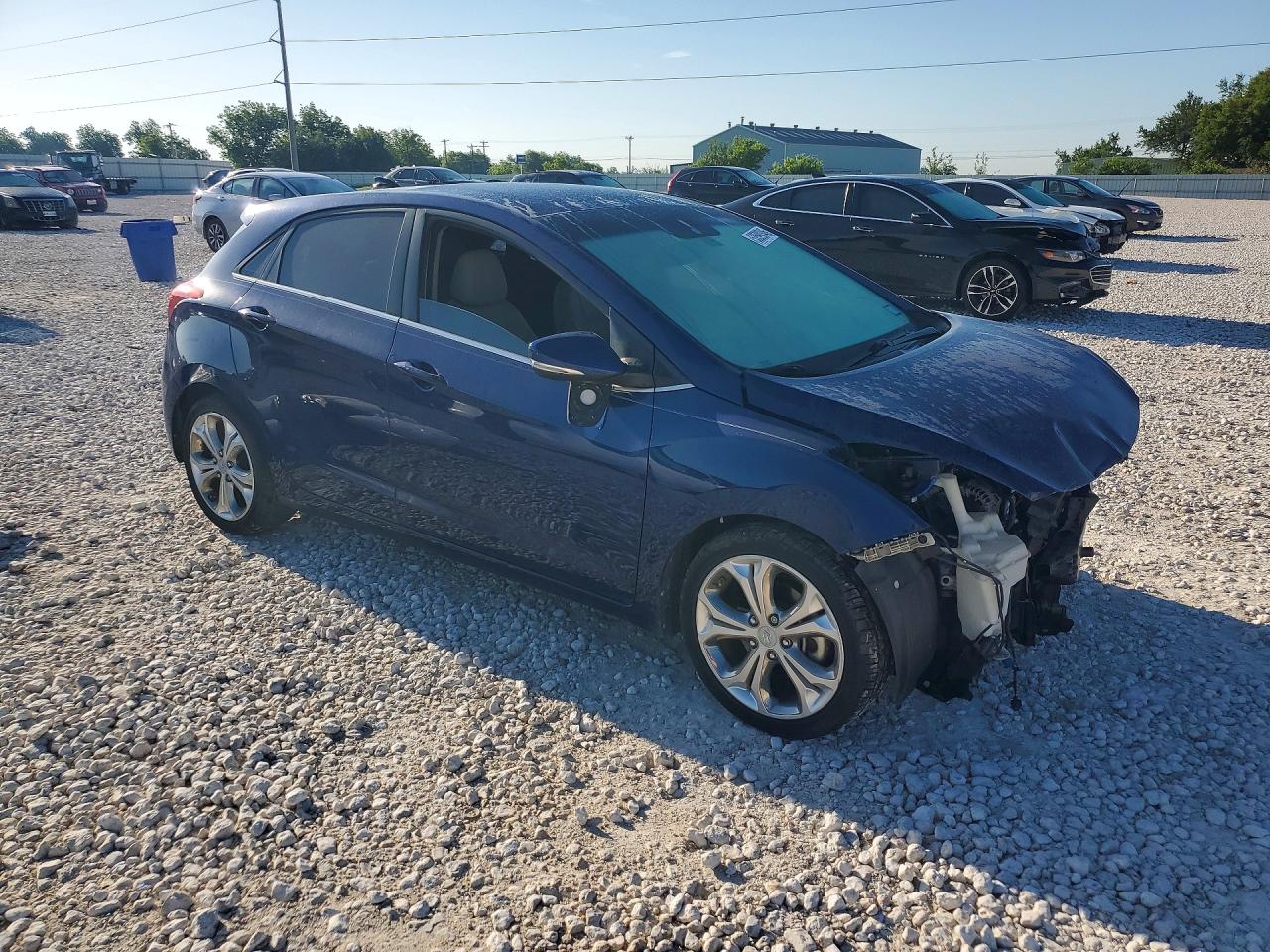 Hyundai ELANTRA Base