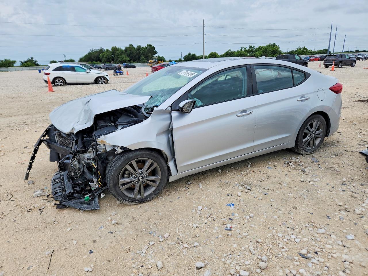 Salvage Hyundai ELANTRA Image