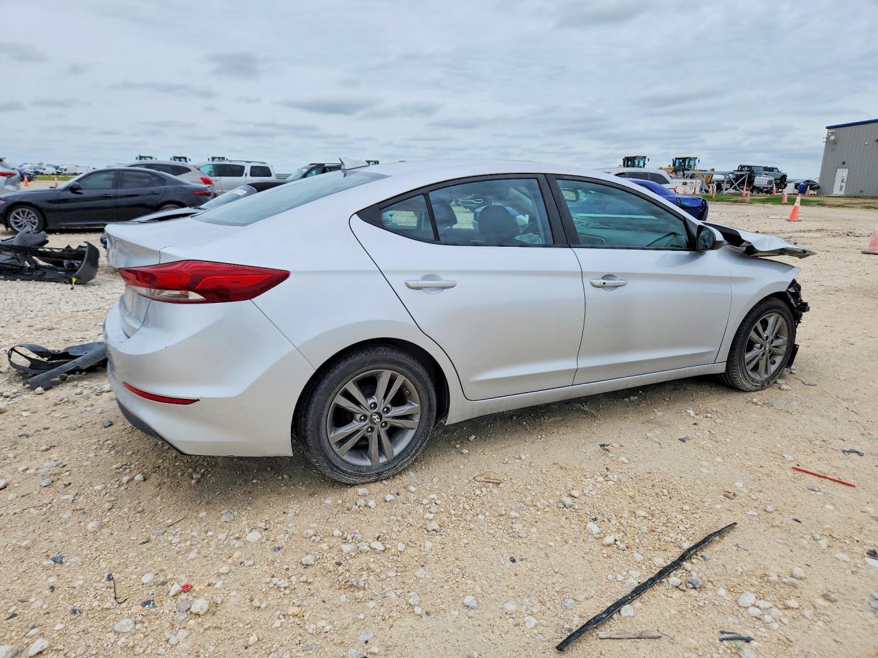 Hyundai ELANTRA Value Edition