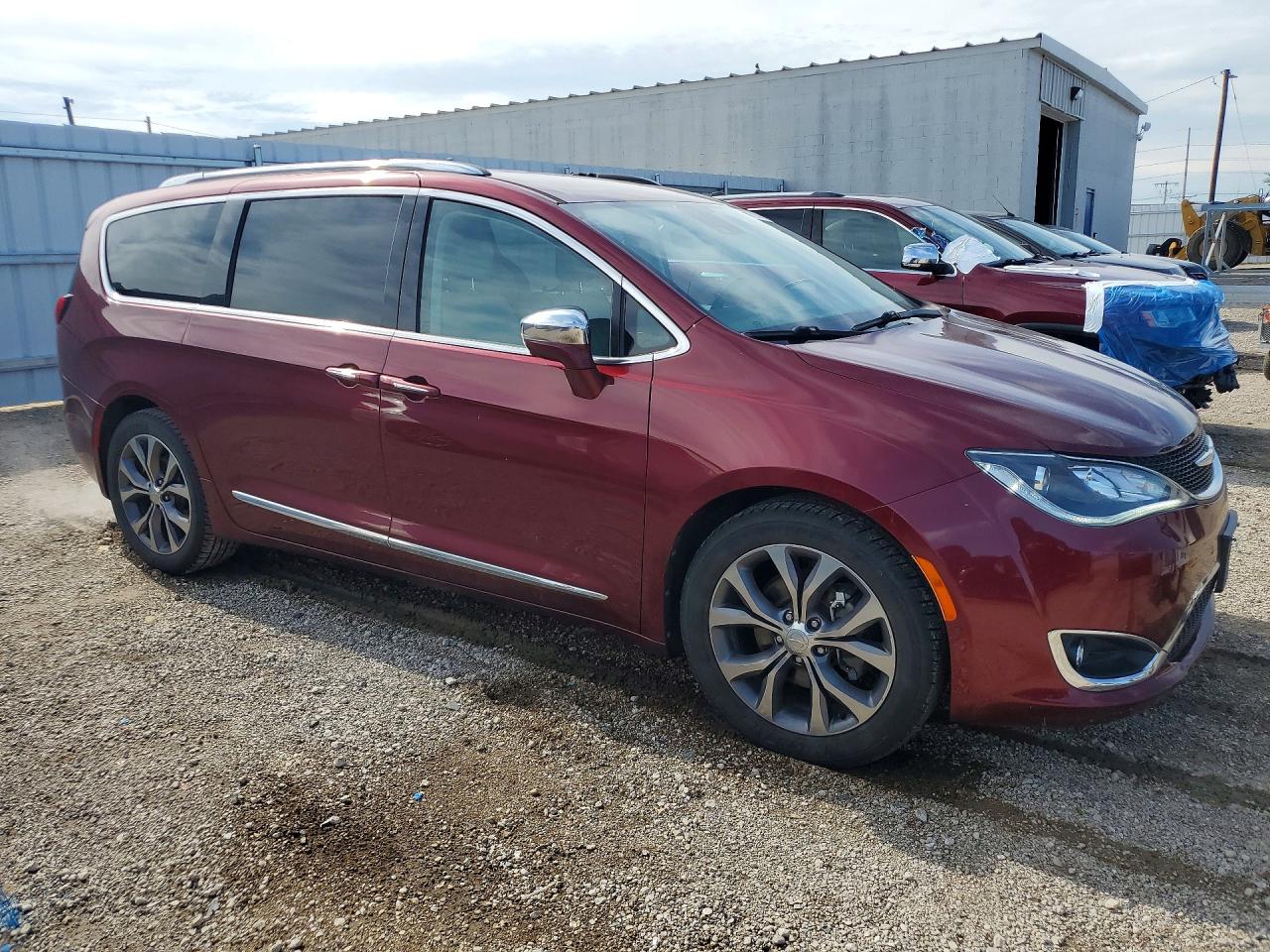Chrysler Pacifica Limited