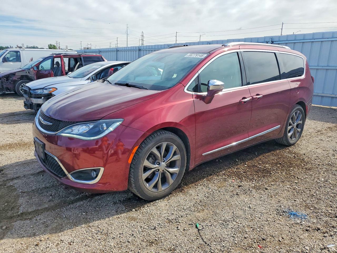 Salvage Chrysler Pacifica Image
