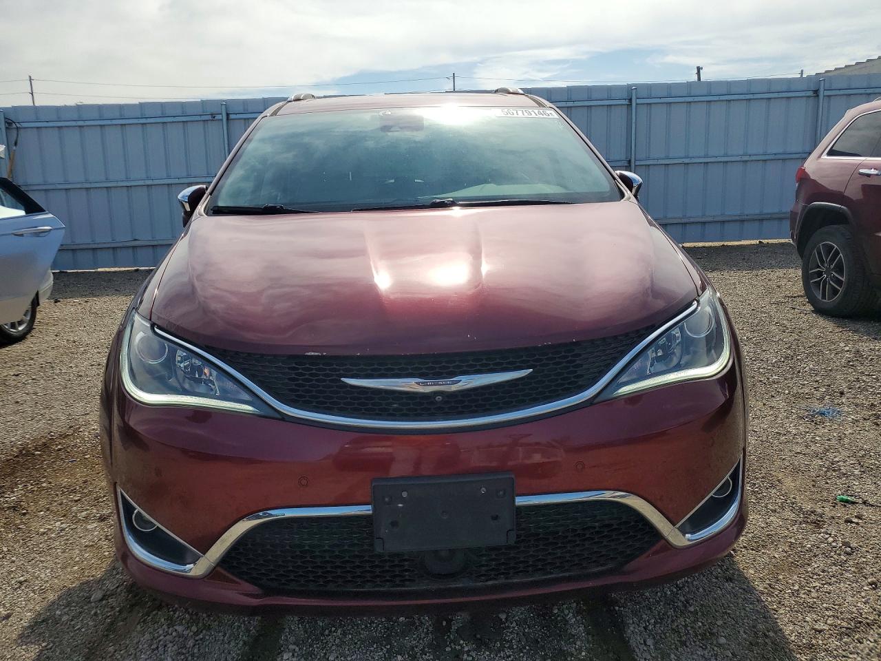 Chrysler Pacifica Limited