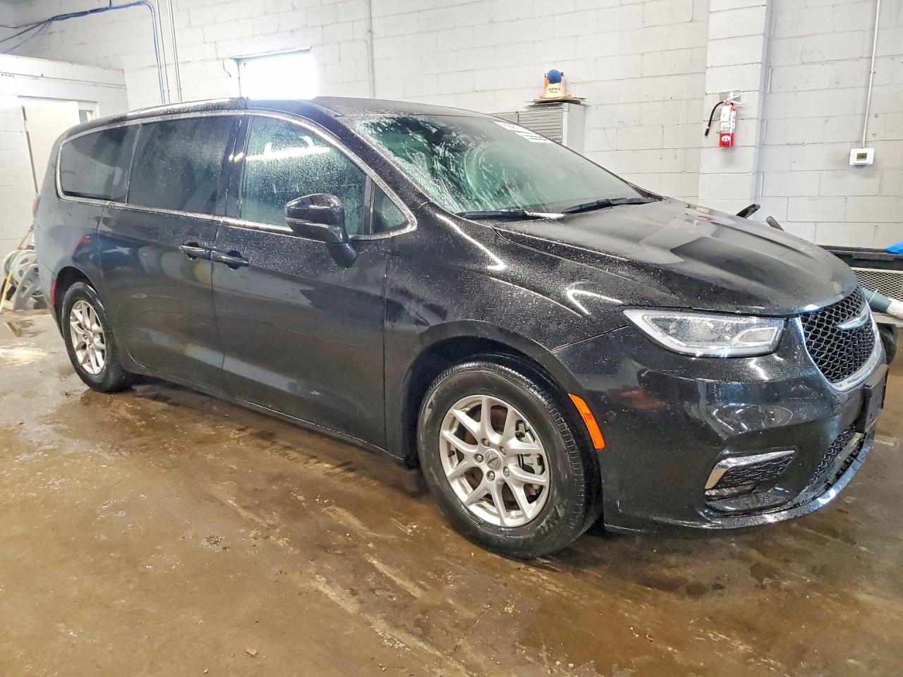 Chrysler Pacifica Select