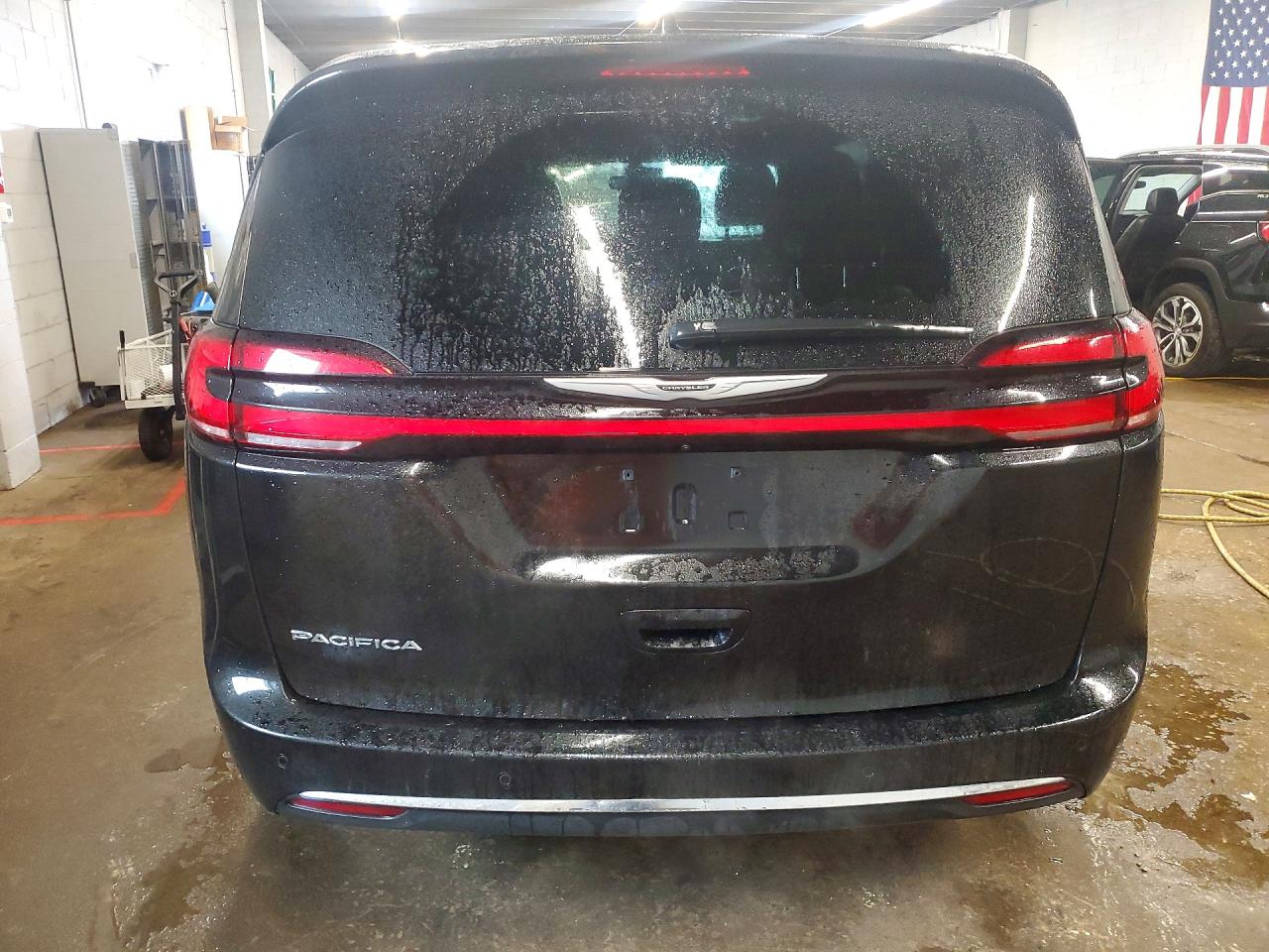 Chrysler Pacifica Select