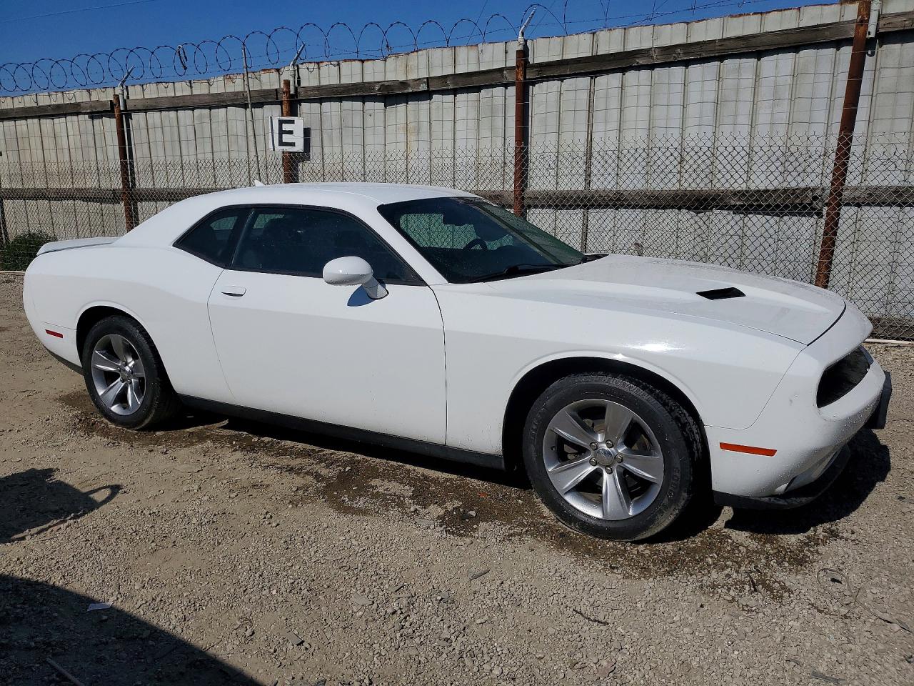 Dodge Challenger Sxt