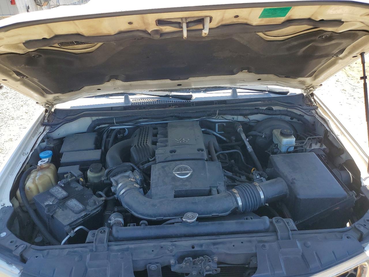 Nissan Pathfinder S