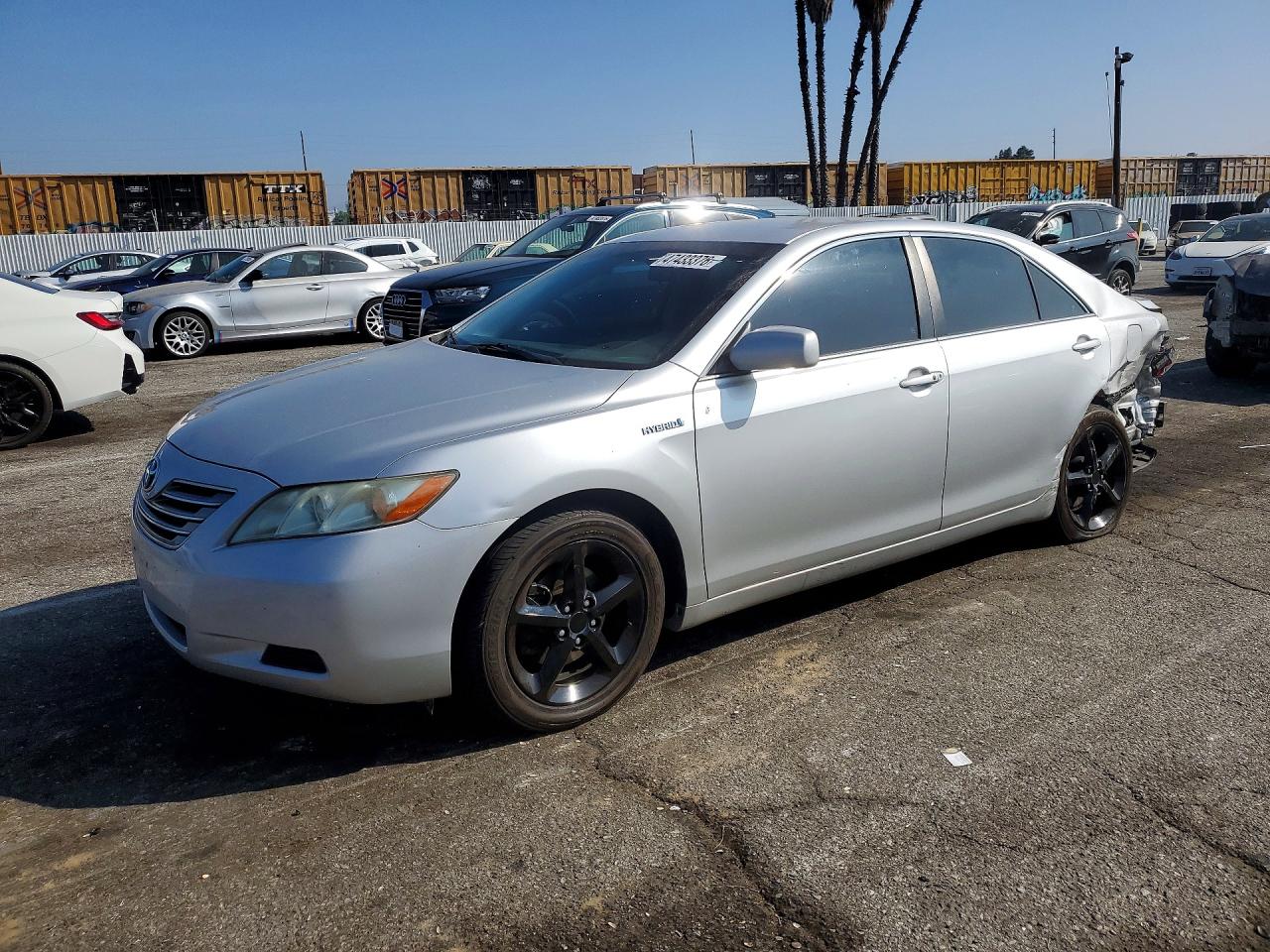 Salvage Toyota Camry Image