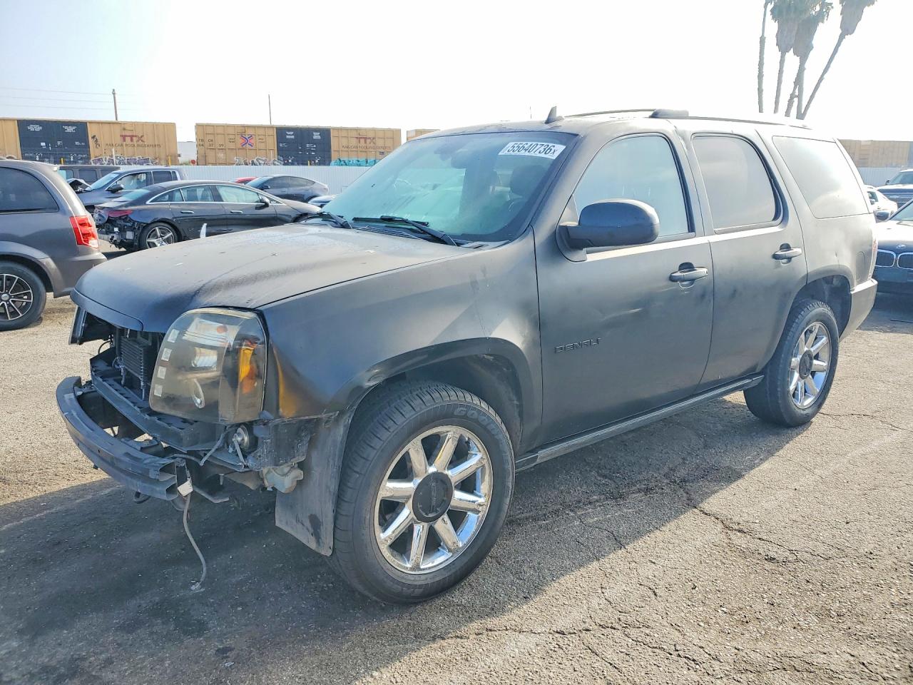 Salvage GMC Yukon Image