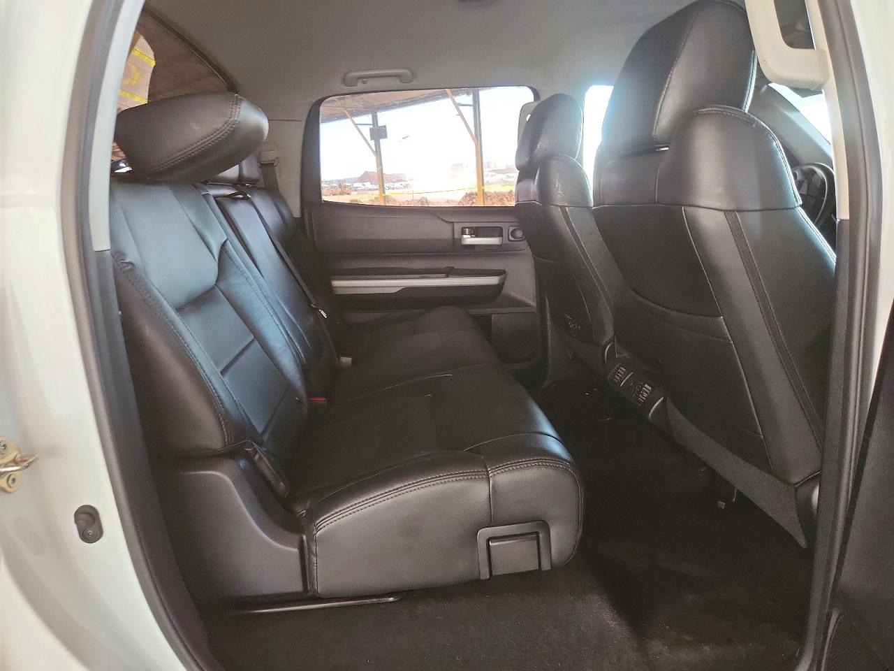 Toyota Tundra Sr5