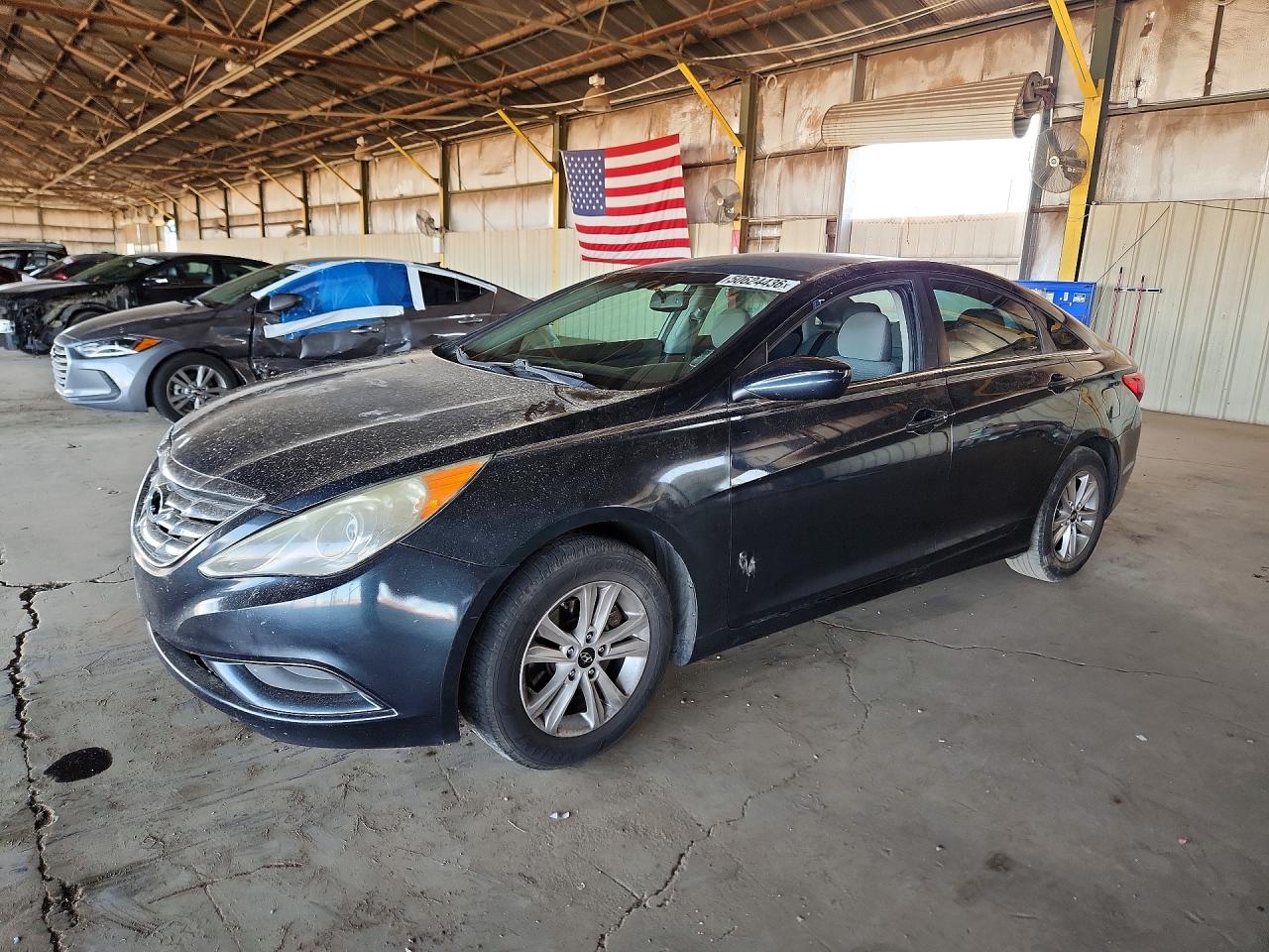 Salvage Hyundai SONATA Image