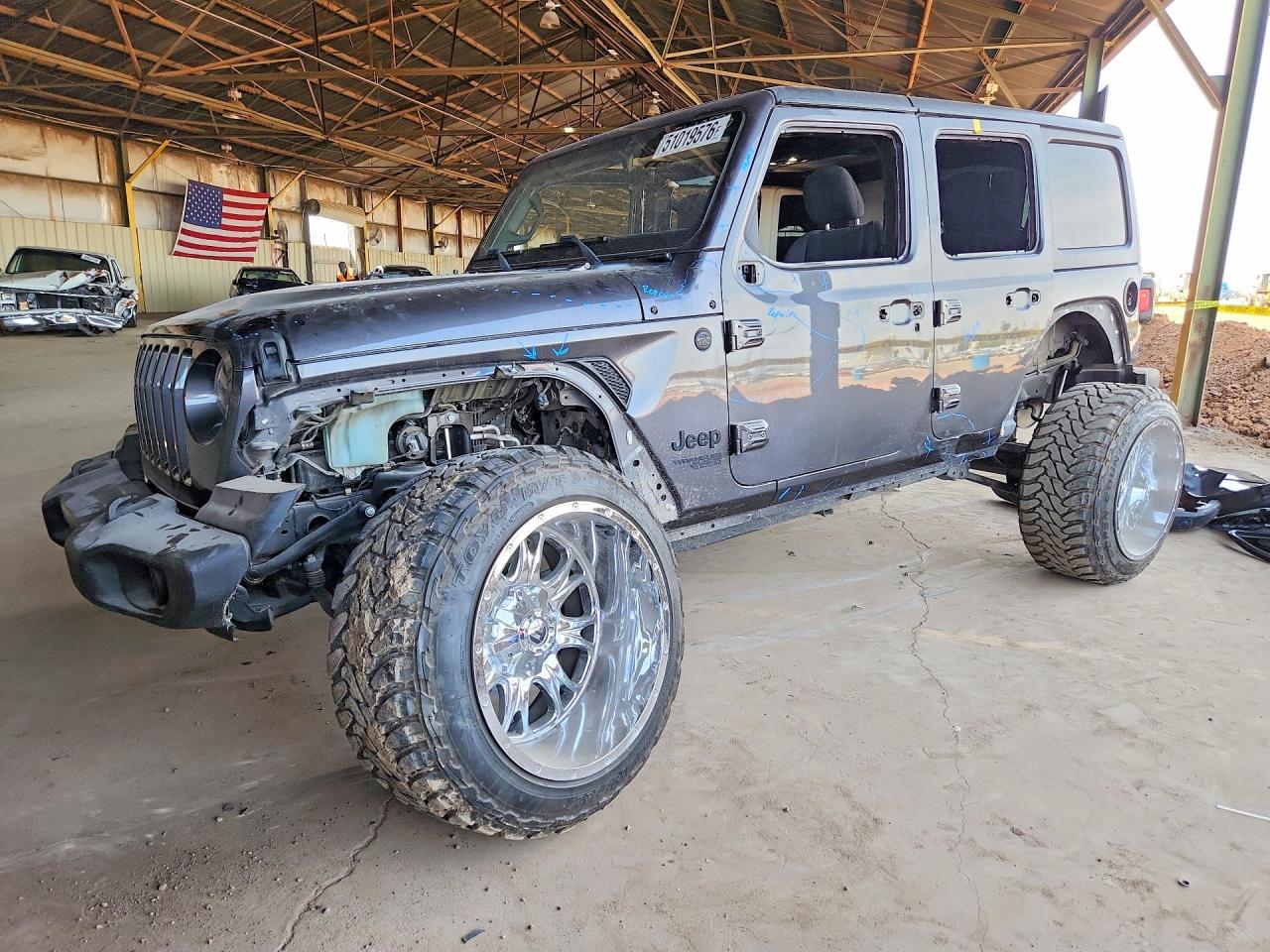 Salvage Jeep Wrangler Image