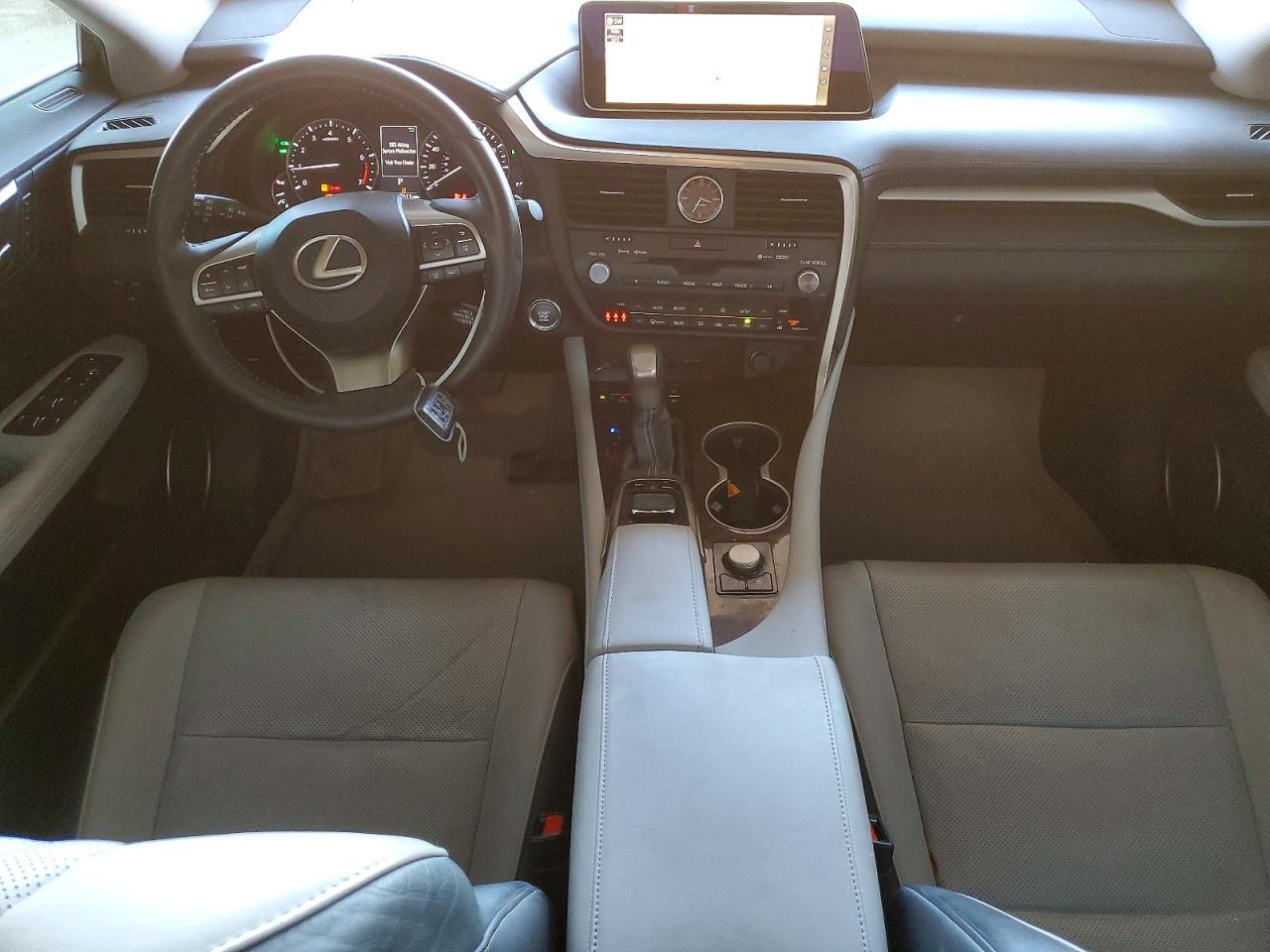 Lexus RX Base