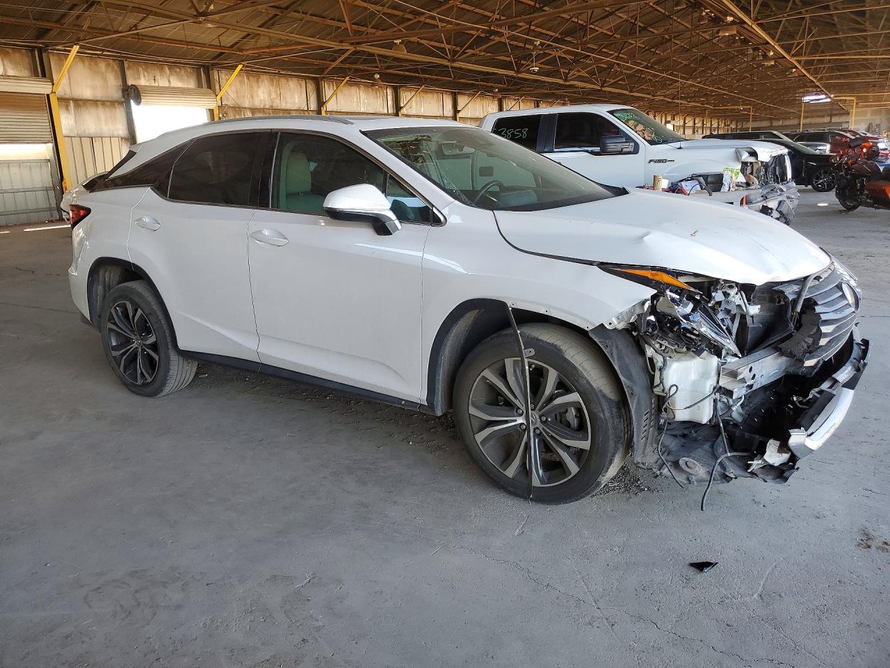 Lexus RX Base