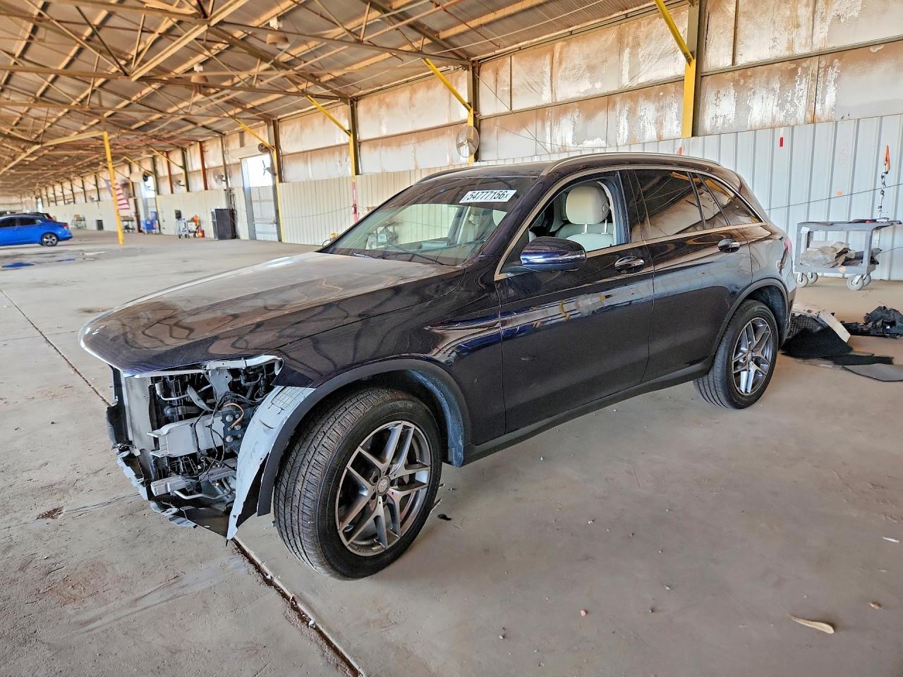 Salvage Mercedes-Benz GLC Image