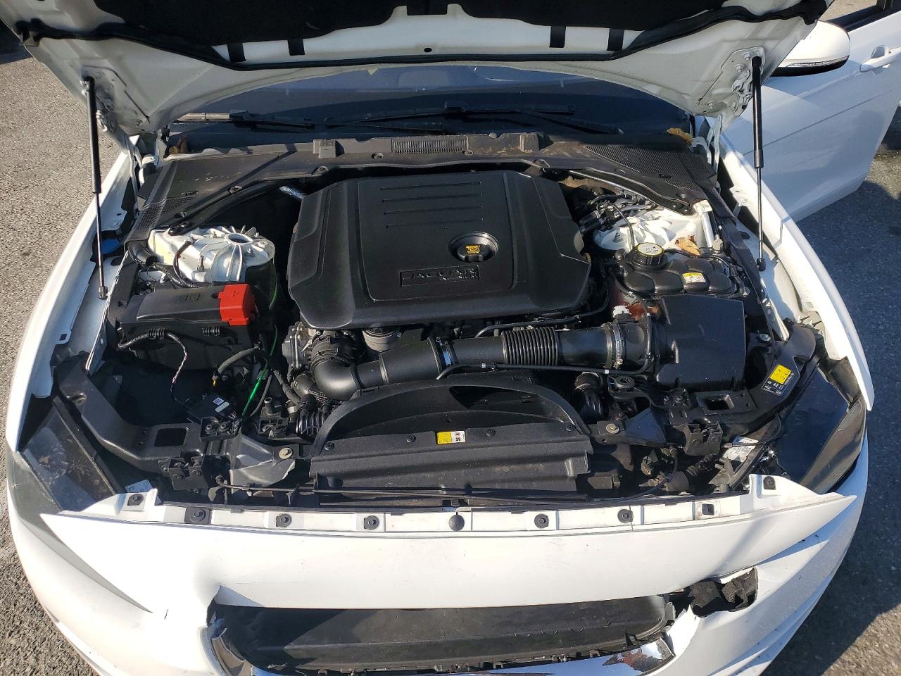 Jaguar XE Premium