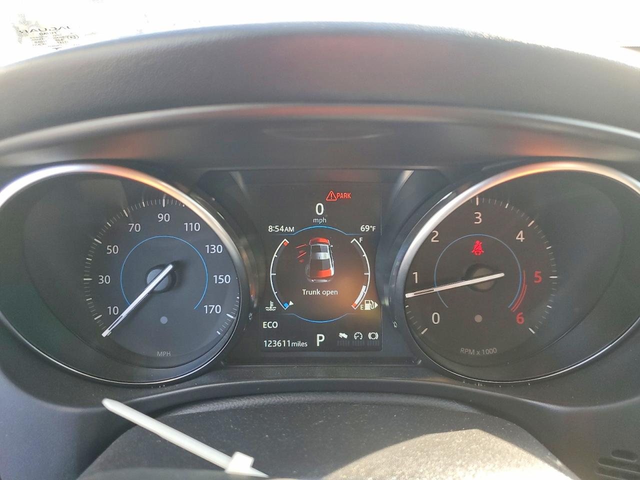 Jaguar XE Premium