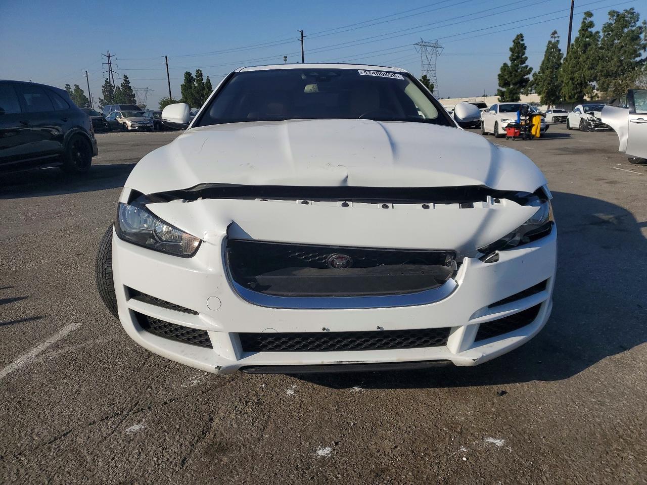 Jaguar XE Premium