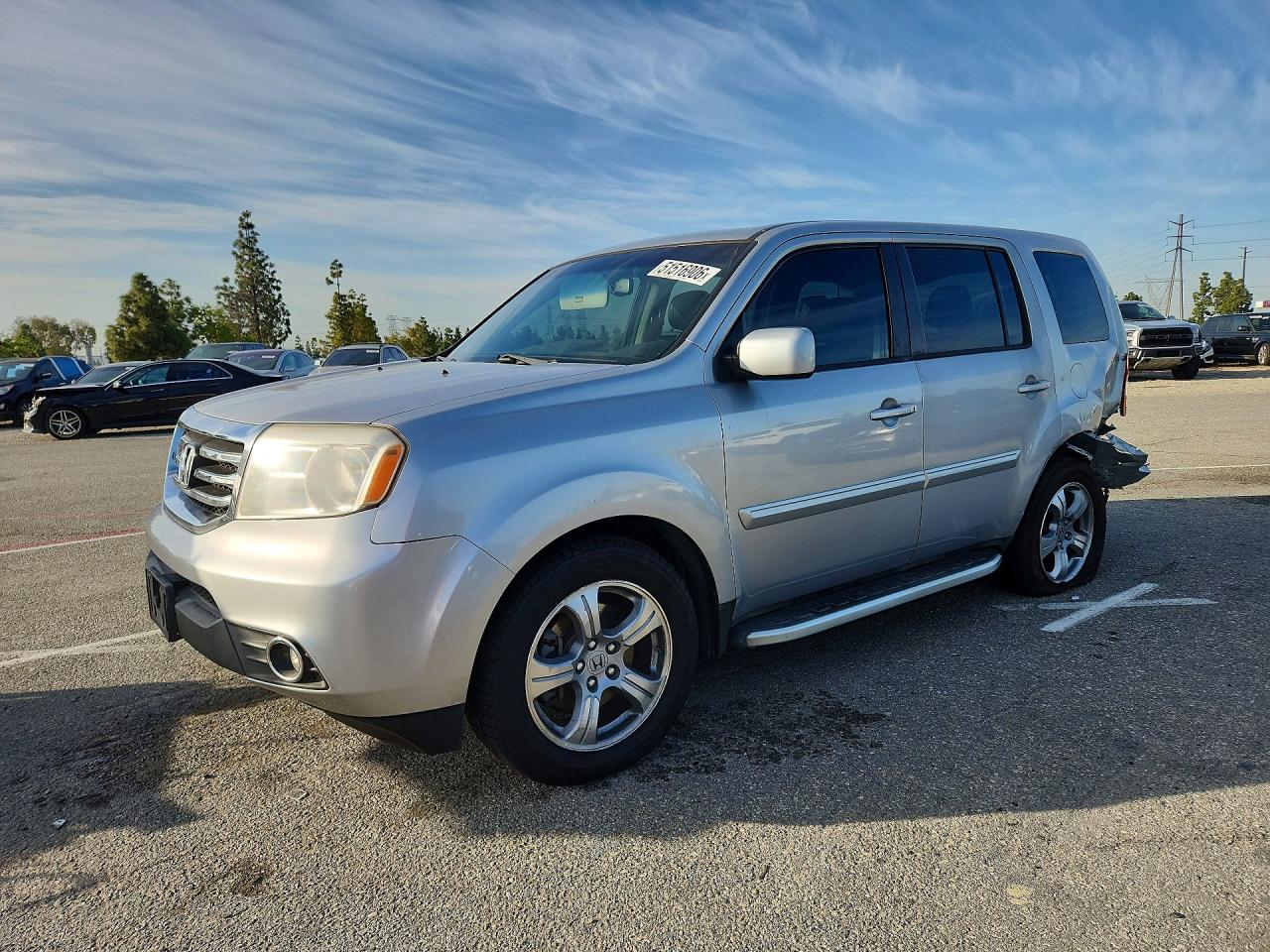 Salvage Honda Pilot Image