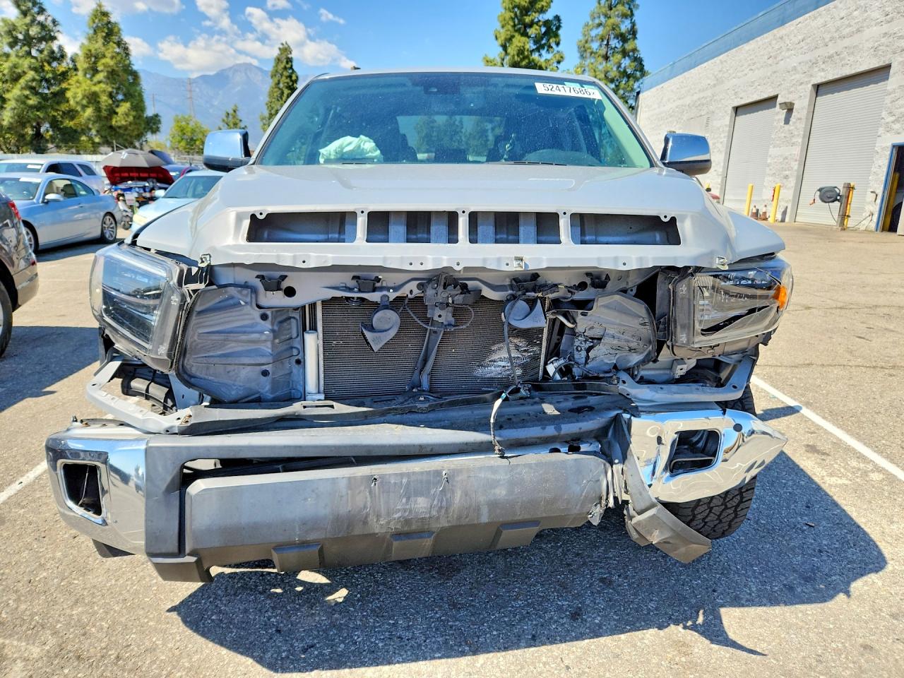 Toyota Tundra Crewmax Limited