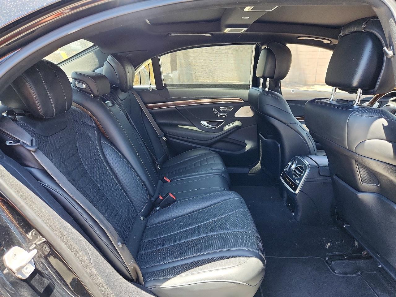 Mercedes-Benz S-Class 550