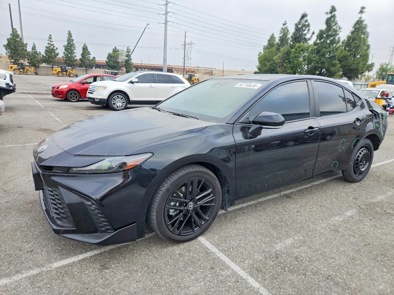 Salvage Toyota Camry Image