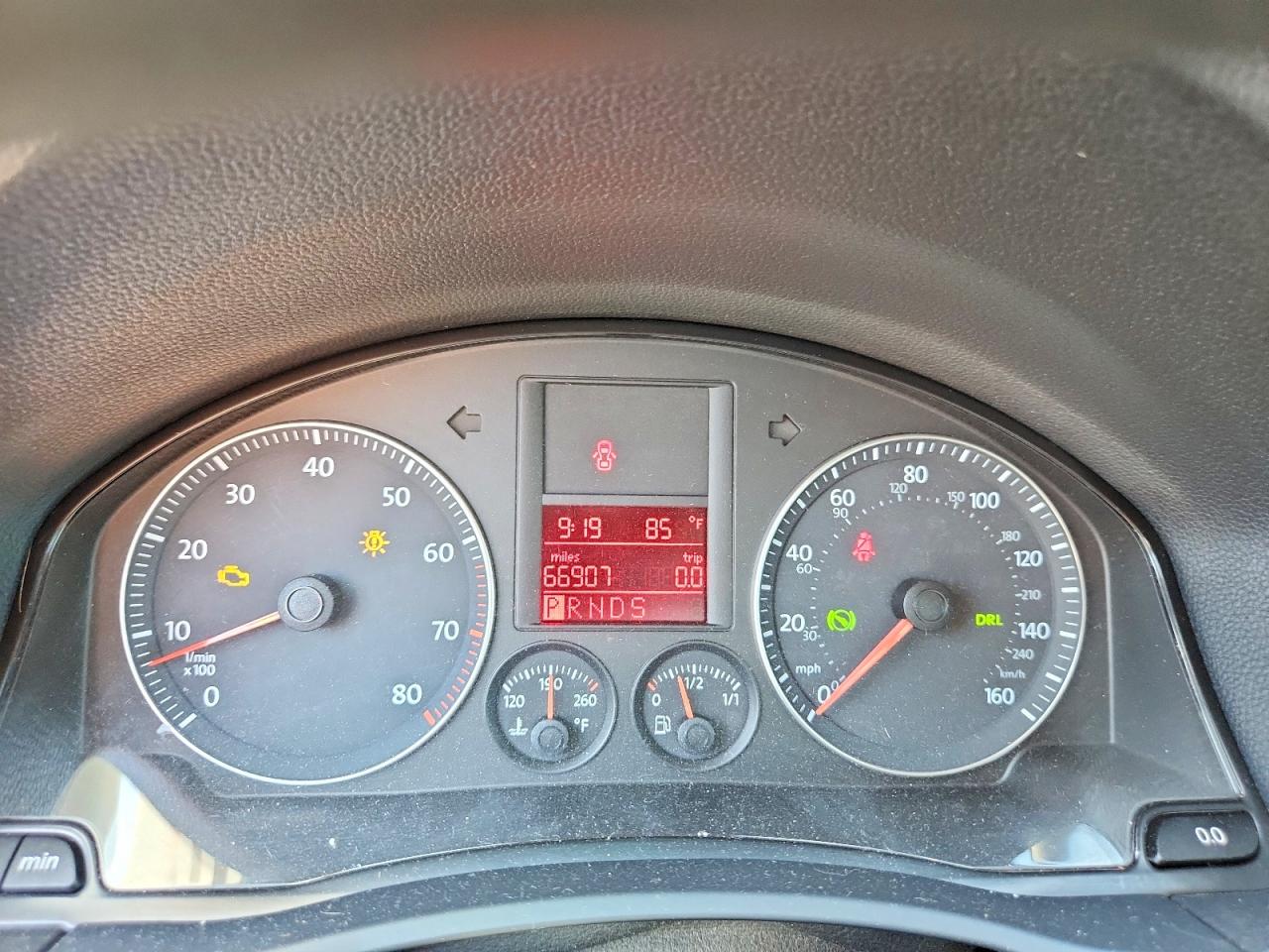 Volkswagen Jetta S