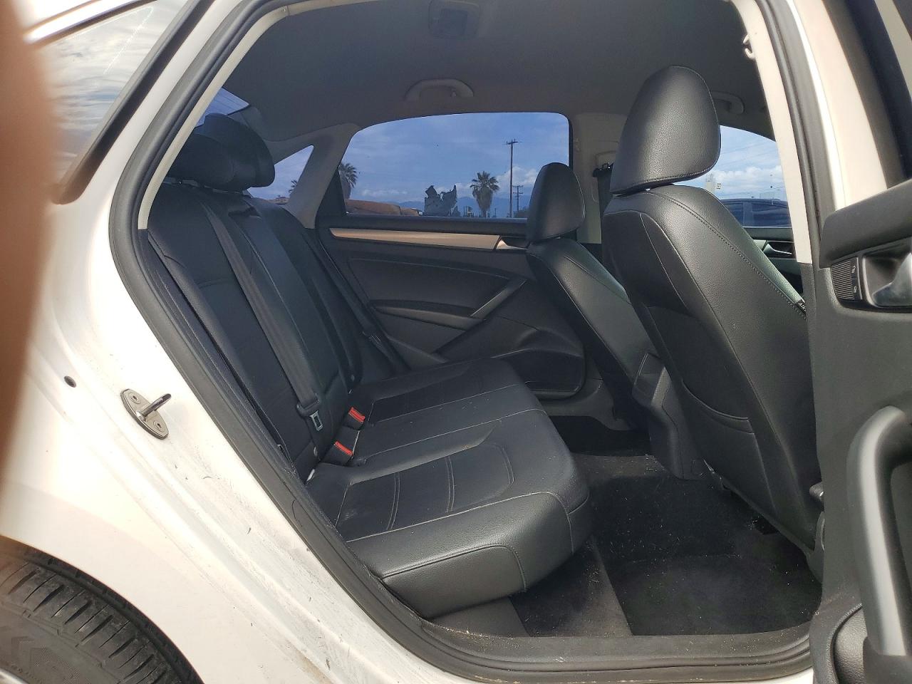 Volkswagen Passat S