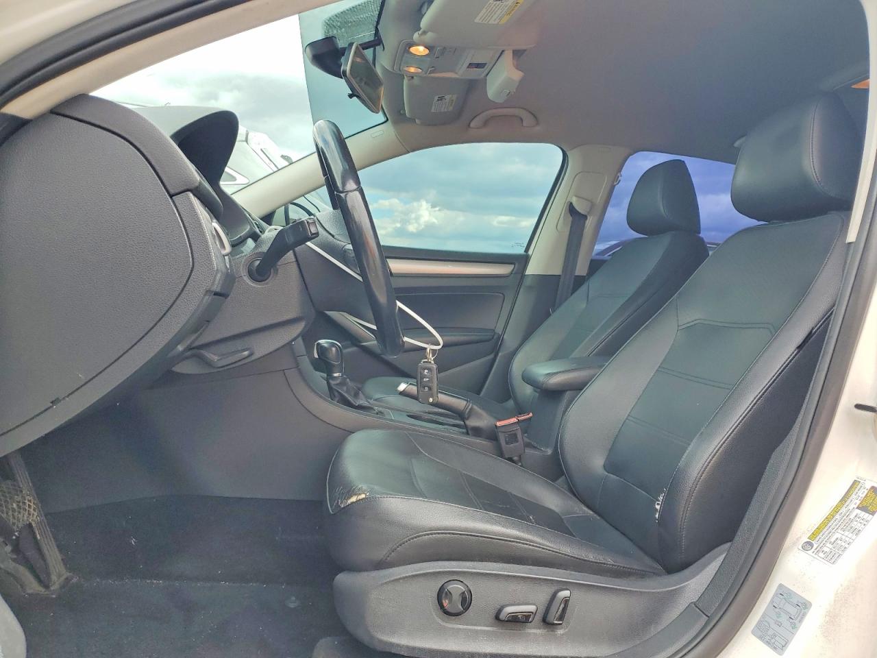 Volkswagen Passat S