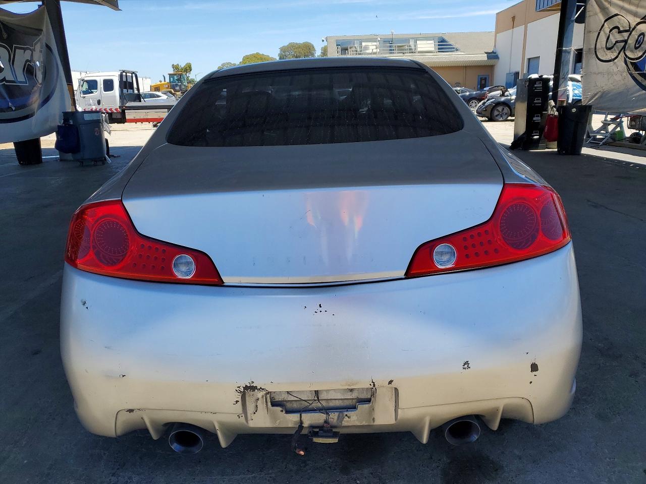 INFINITI G35 Base Base