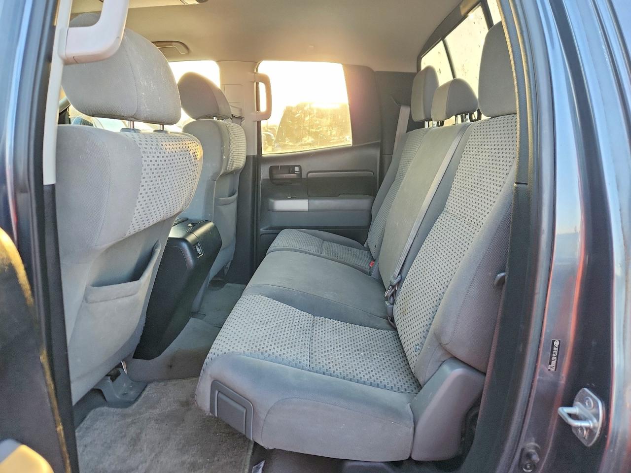 Toyota Tundra Sr5