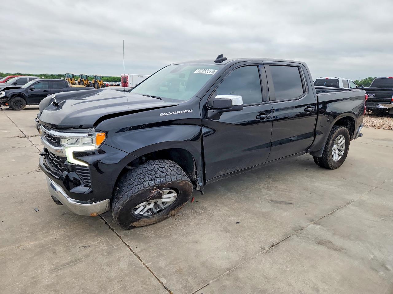 Salvage Chevrolet Silverado Image