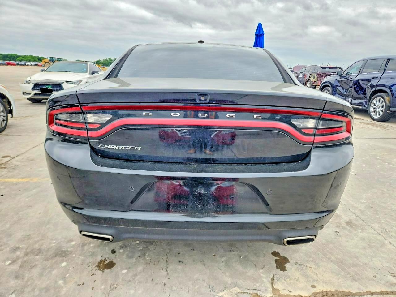 Dodge Charger Sxt