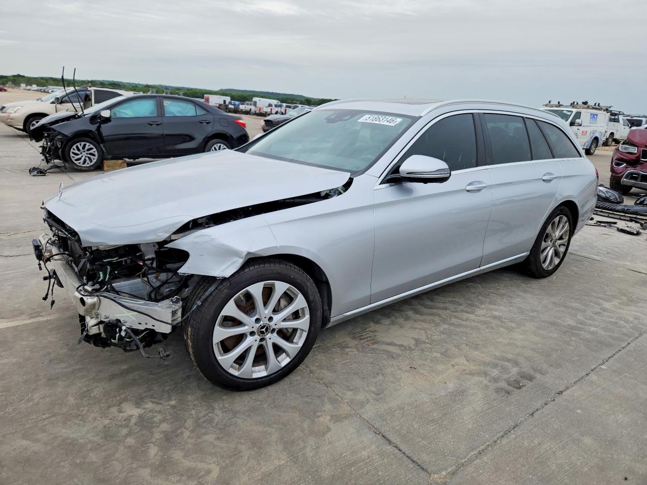 Salvage Mercedes-Benz E-Class Image